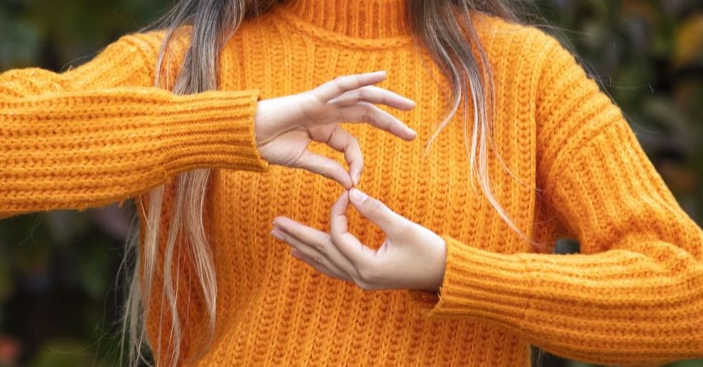 New Glove Could Finally Help Deaf People Communicate Better